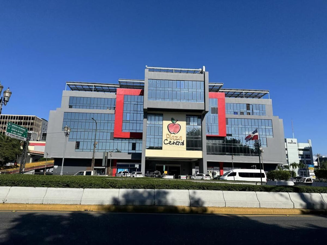 Local Comercial en Venta – Activo Alquilado | 271.46 m² | Plaza Central, Piantini, Santo Domingo