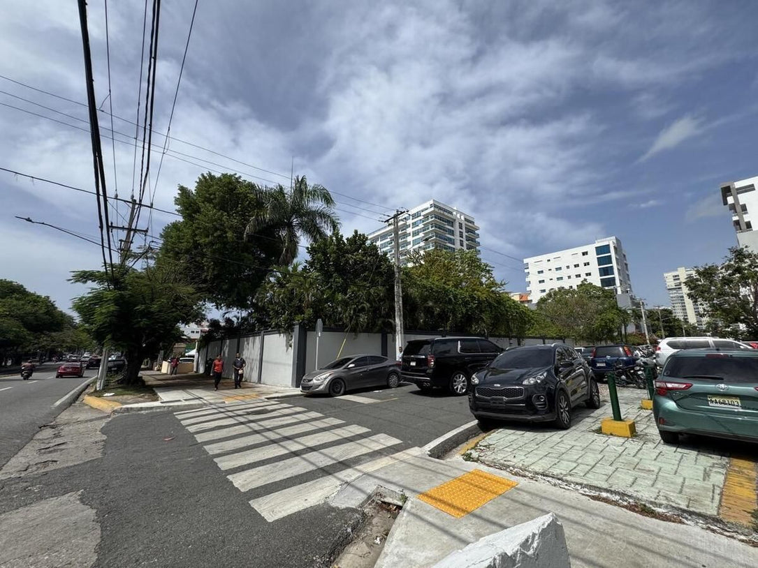 Terreno venta La Esperilla Maximo Gomez Santo Domingo