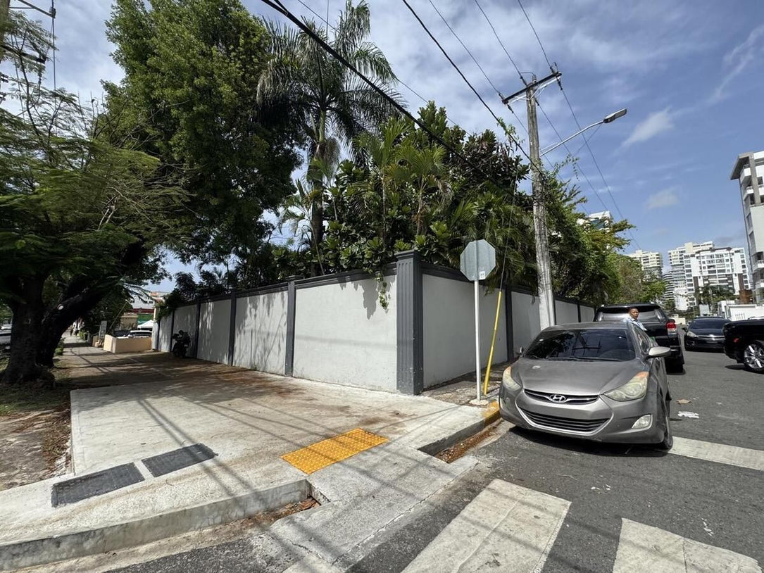 Terreno venta La Esperilla Maximo Gomez Santo Domingo