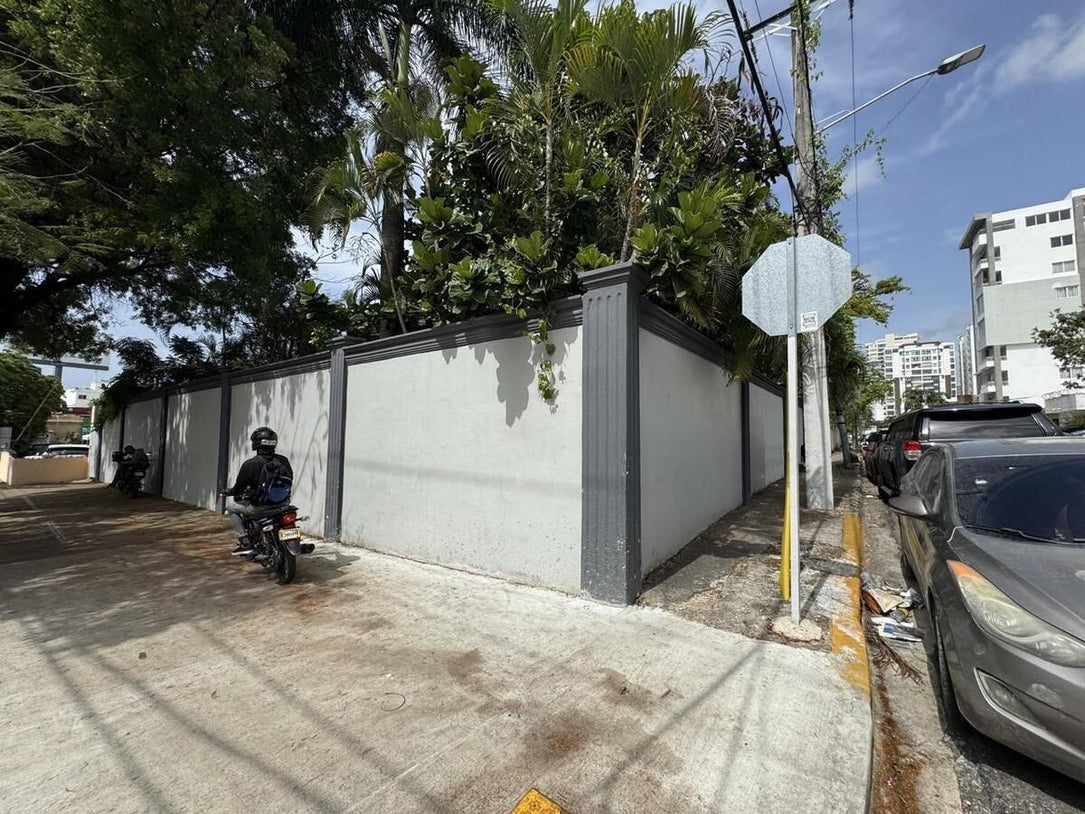 Terreno venta La Esperilla Maximo Gomez Santo Domingo