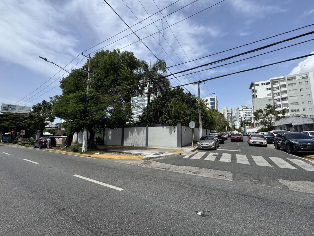 Terreno venta La Esperilla Maximo Gomez Santo Domingo
