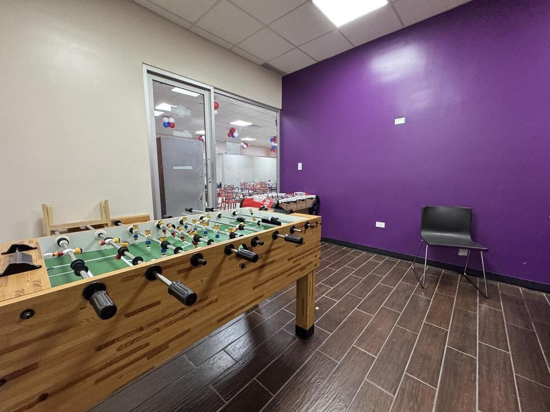 Locales Comerciales u Oficina / Call Center Venta y Alquiler – 2,443 m2 Piantini