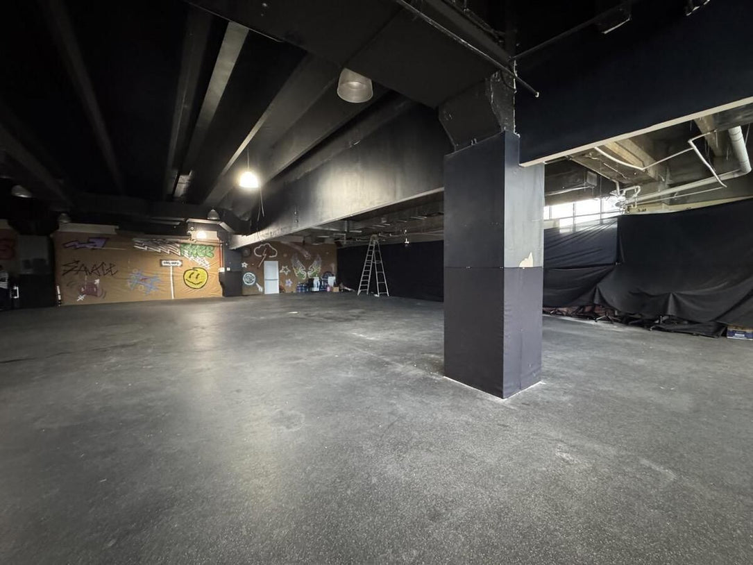 Locales Comerciales u Oficina / Call Center Venta y Alquiler – 2,443 m2 Piantini