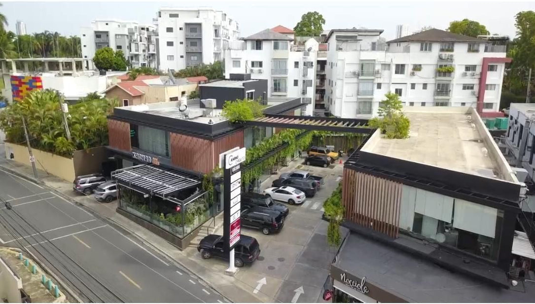 Locales comerciales 1er piso Arroyo Hondo Viejo Santo Domingo
