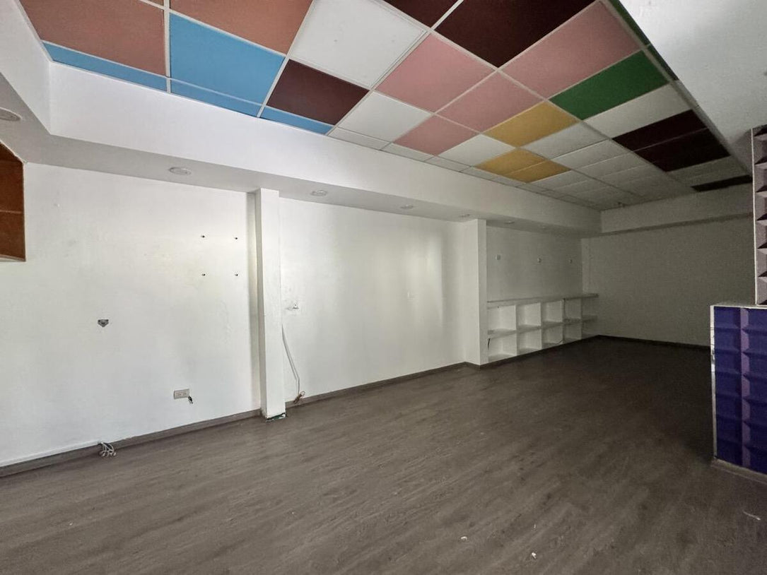 Edificio oficinas alquiler Bella Vista Santo Domingo