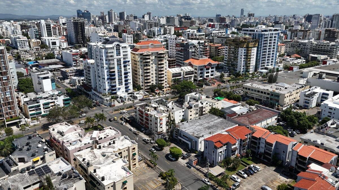 Edificio oficinas alquiler Bella Vista Santo Domingo