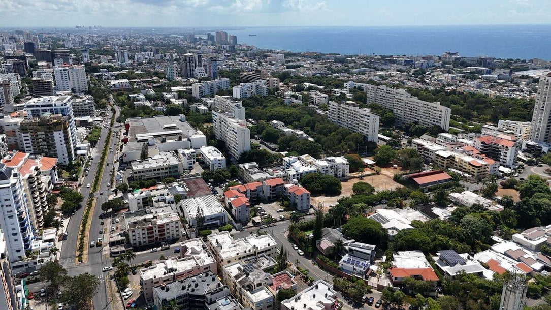 Edificio oficinas alquiler Bella Vista Santo Domingo