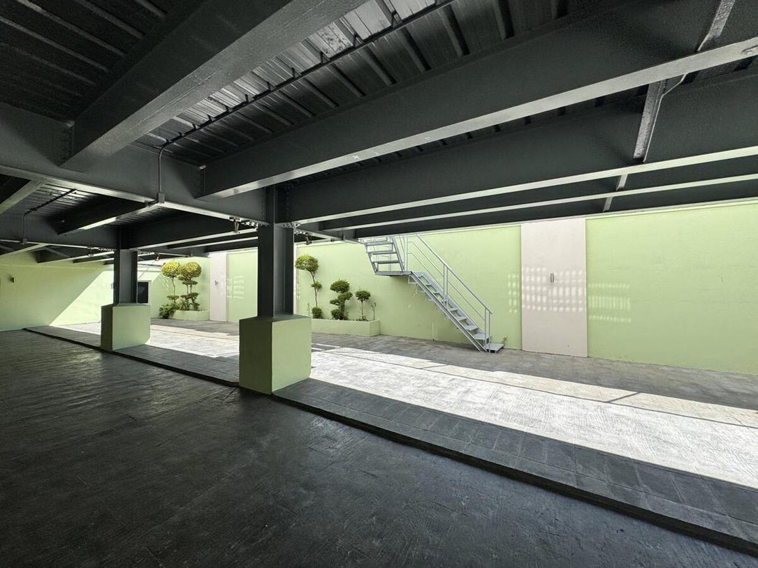 Edificio oficinas alquiler Bella Vista Santo Domingo