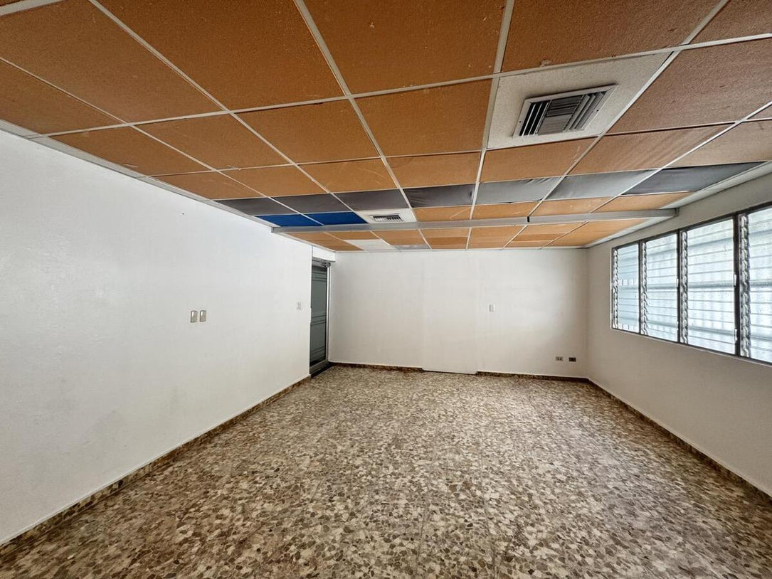 Edificio oficinas alquiler Bella Vista Santo Domingo