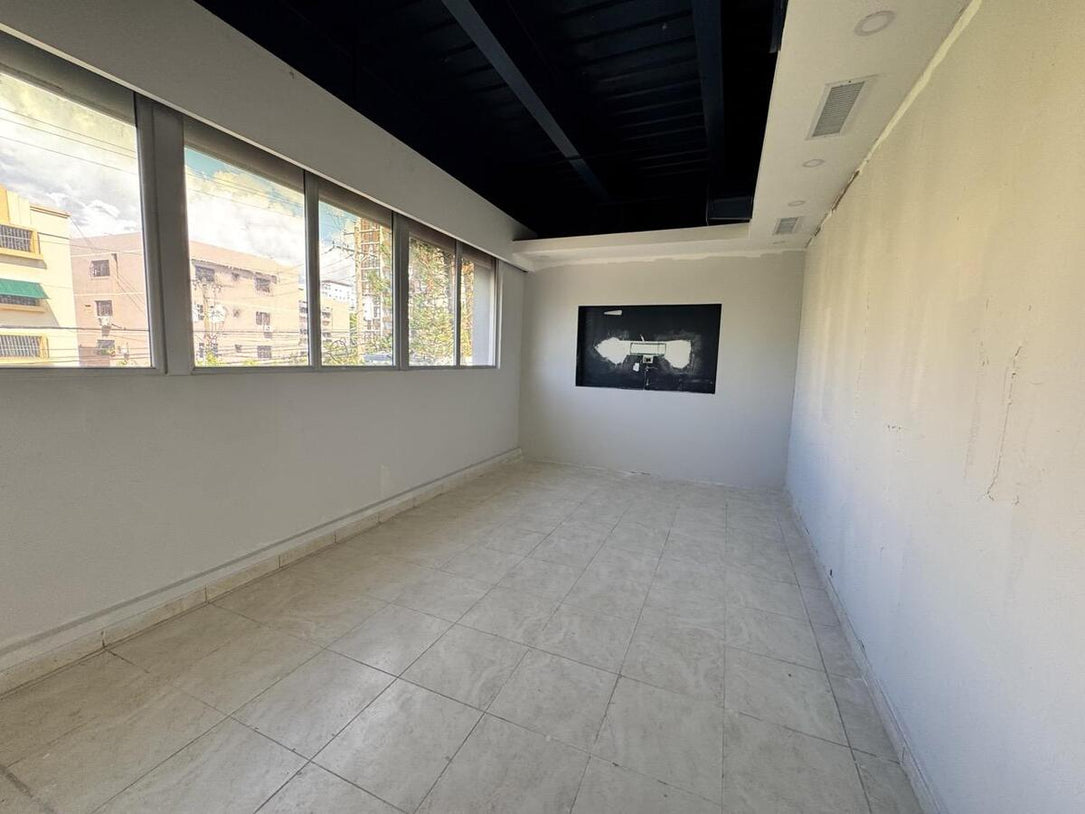 Edificio oficinas alquiler Bella Vista Santo Domingo