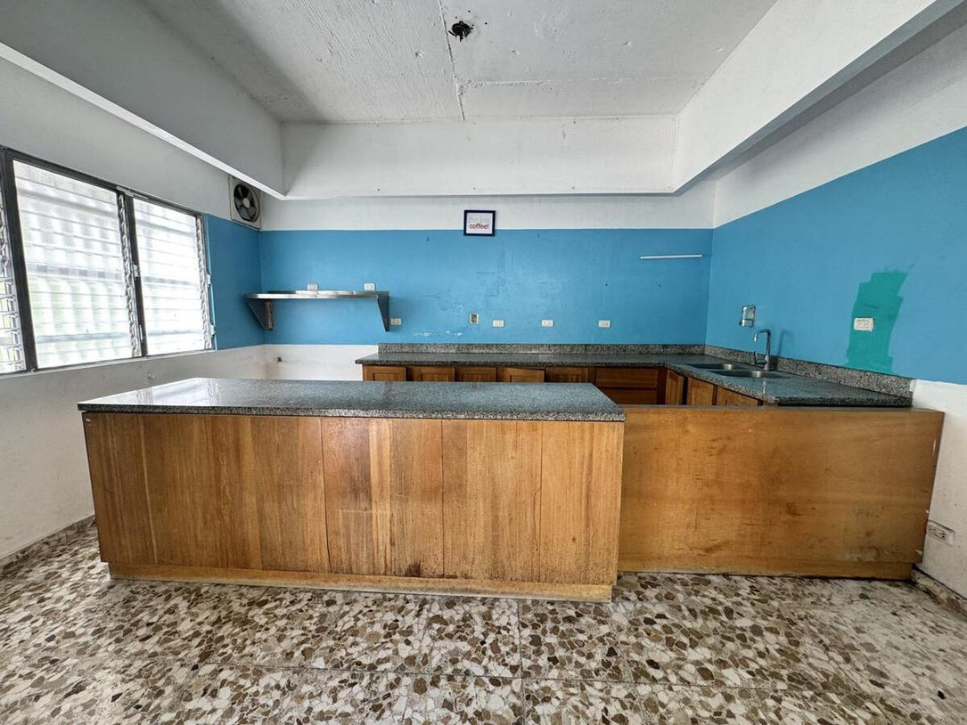 Edificio oficinas alquiler Bella Vista Santo Domingo