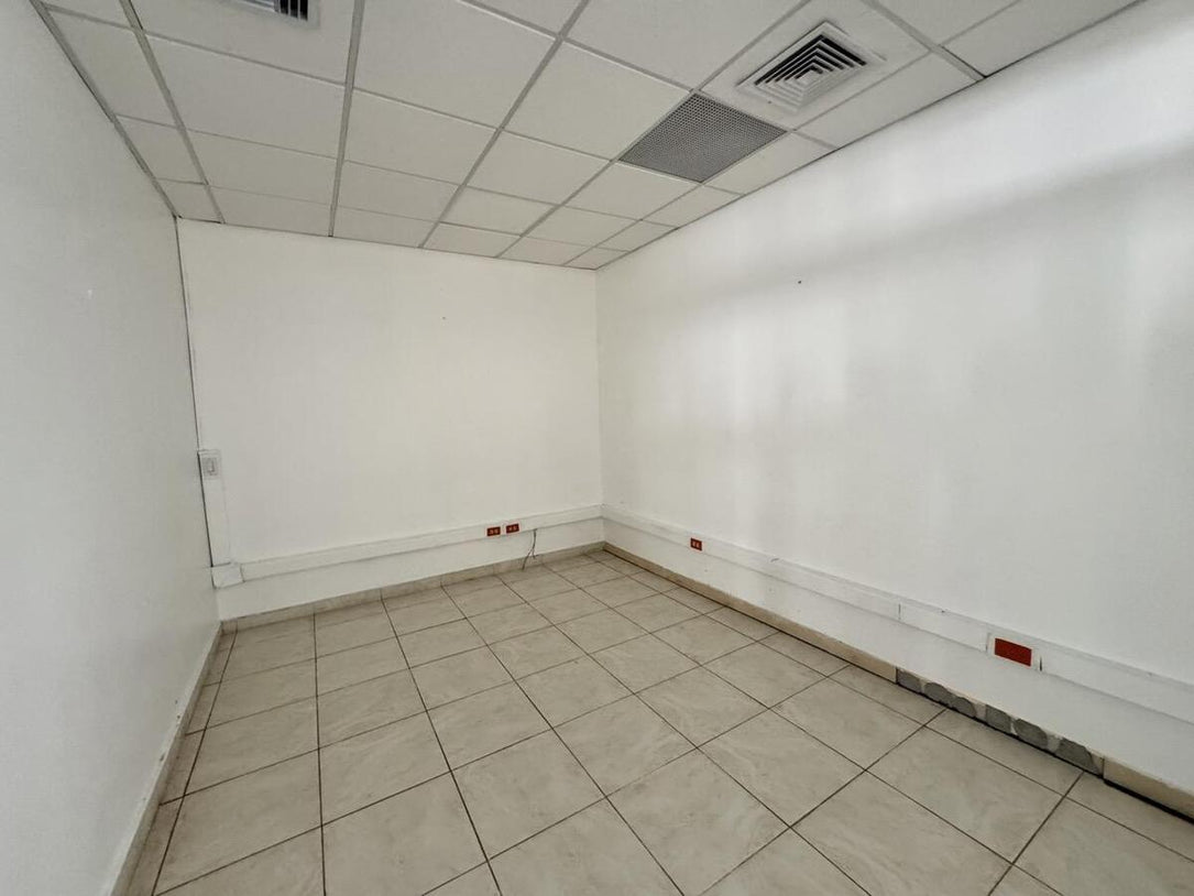 Edificio oficinas alquiler Bella Vista Santo Domingo