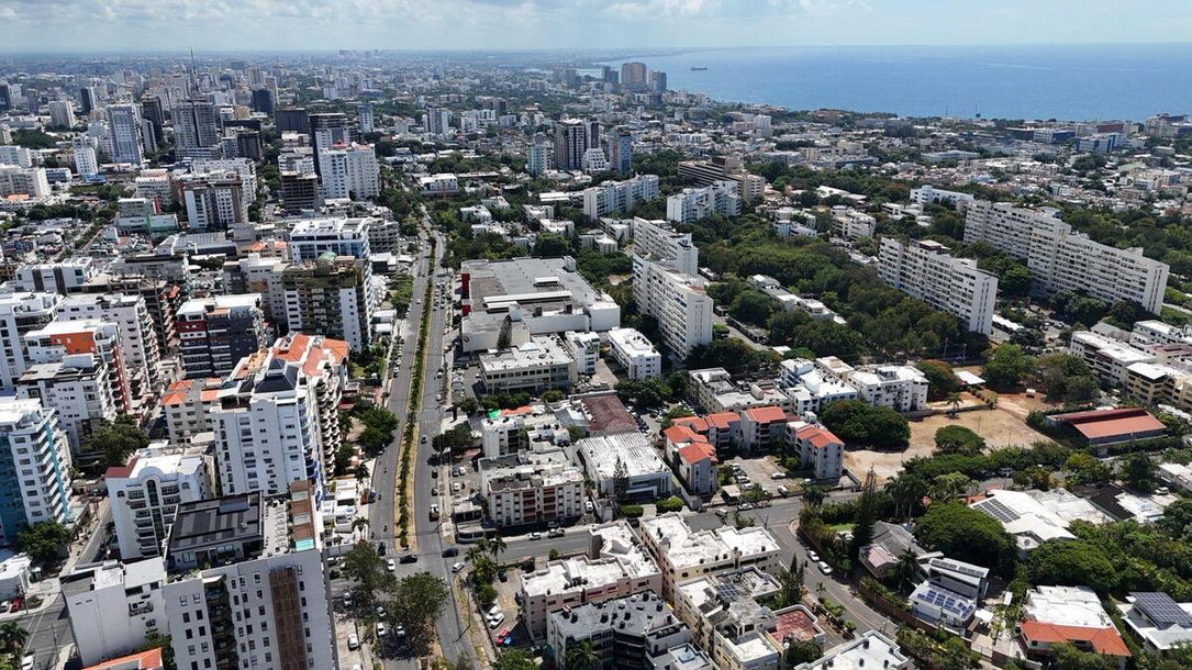 Edificio oficinas alquiler Bella Vista Santo Domingo