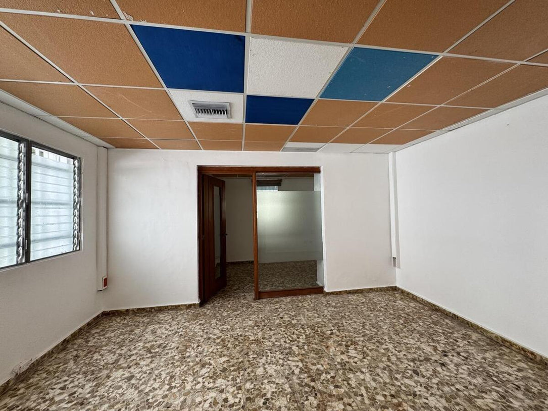 Edificio oficinas alquiler Bella Vista Santo Domingo
