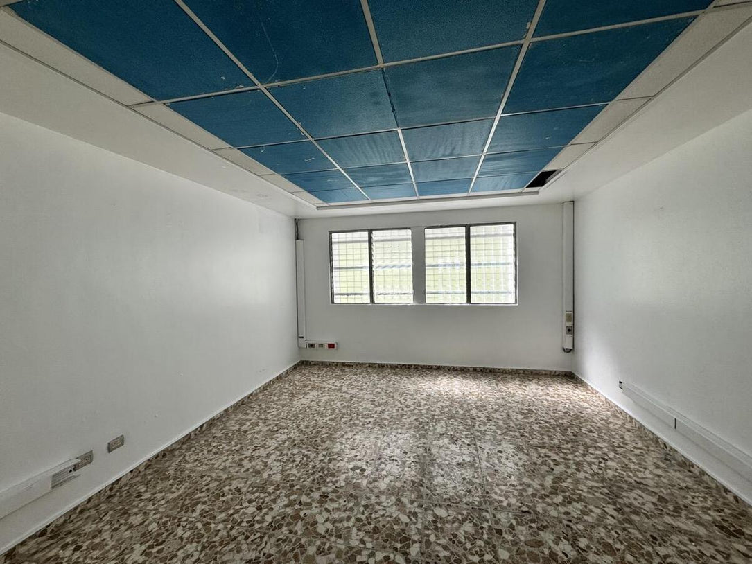 Edificio oficinas alquiler Bella Vista Santo Domingo