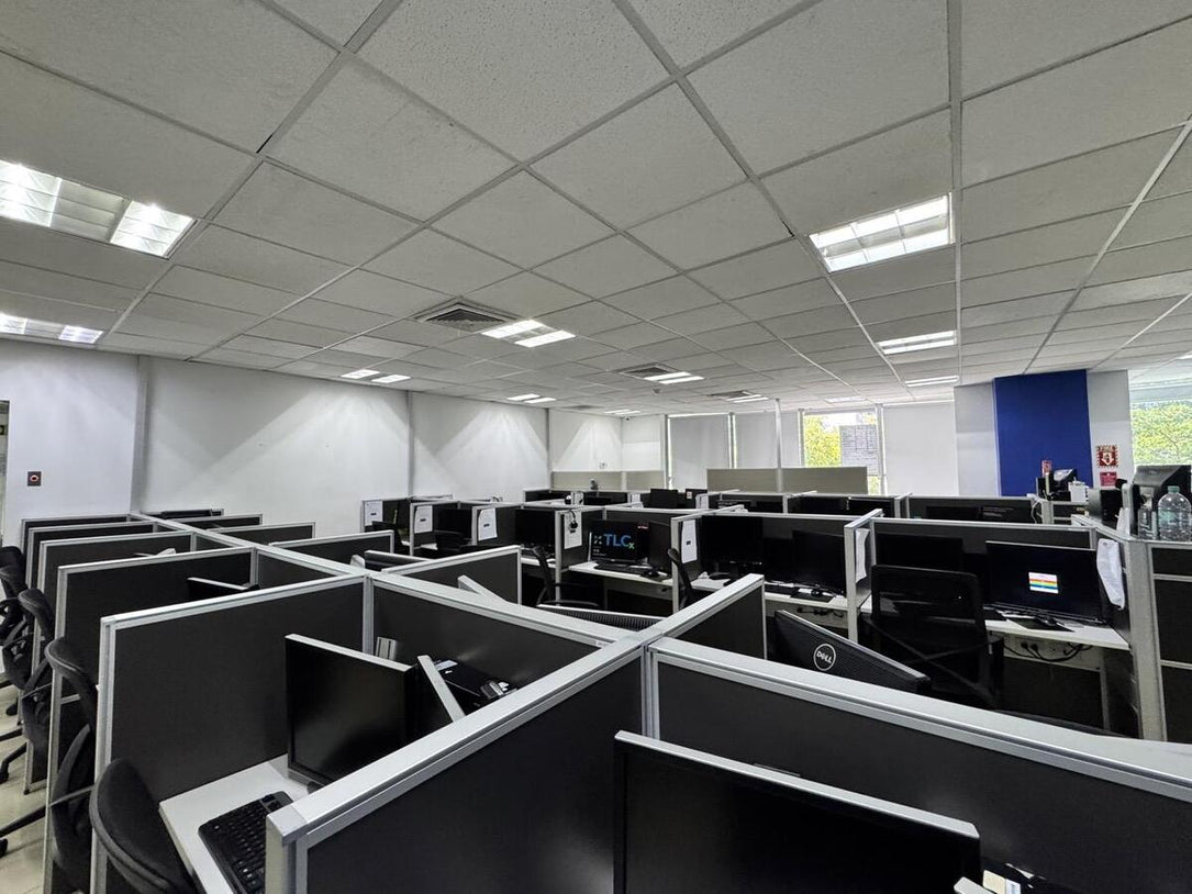 Oficinas Plug & Play para Call Center en Alquiler | Hasta 1,464 m² | Instalación Corporativa de Servicios Compartidos