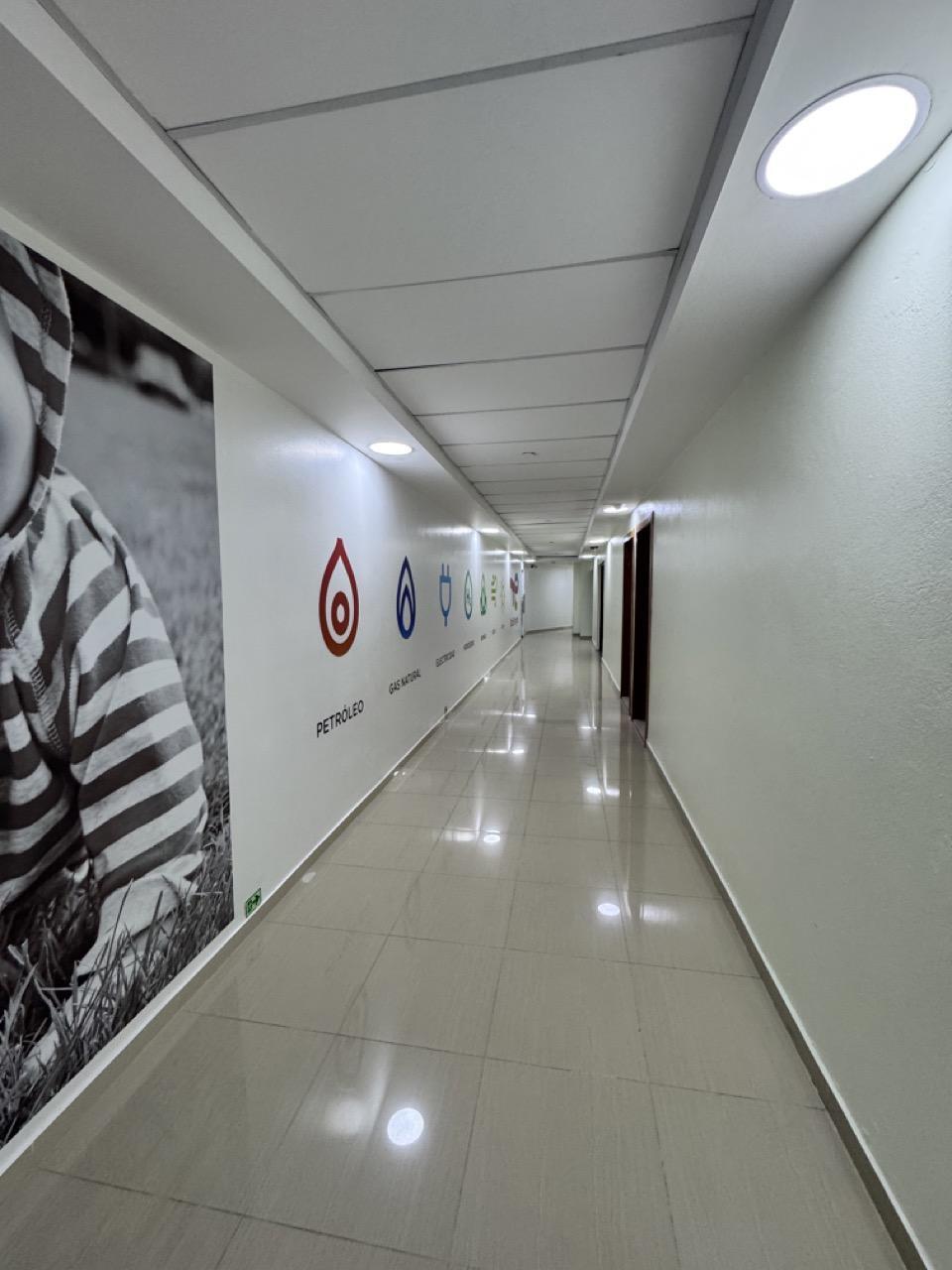 Oficina corporativa alquiler Piantini Acropolis Santo Domingo