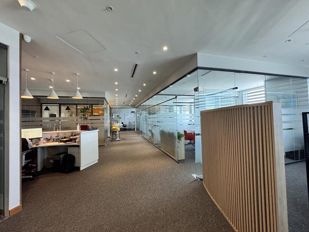 Oficina corporativa alquiler Piantini Acropolis Santo Domingo