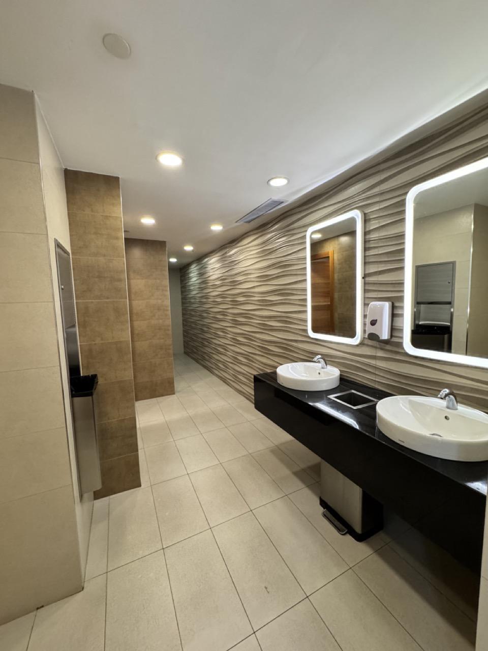 Oficina corporativa alquiler Piantini Acropolis Santo Domingo