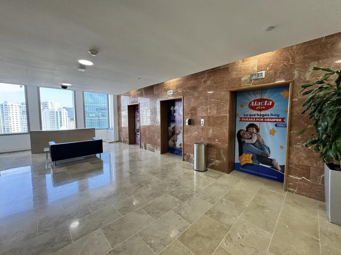 Oficina corporativa alquiler Piantini Acropolis Santo Domingo
