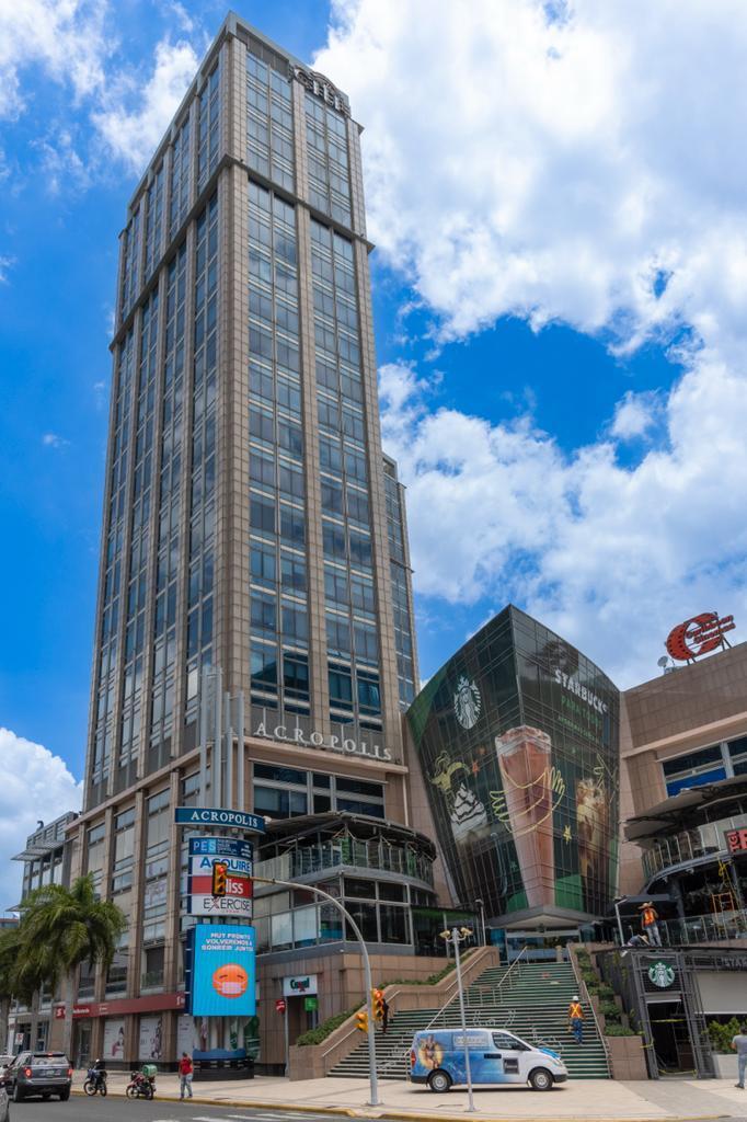 Oficina corporativa alquiler Piantini Acropolis Santo Domingo
