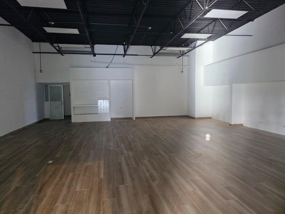 Locales Comerciales en Alquiler – 164 m² | San Juan Shopping Center | Punta Cana