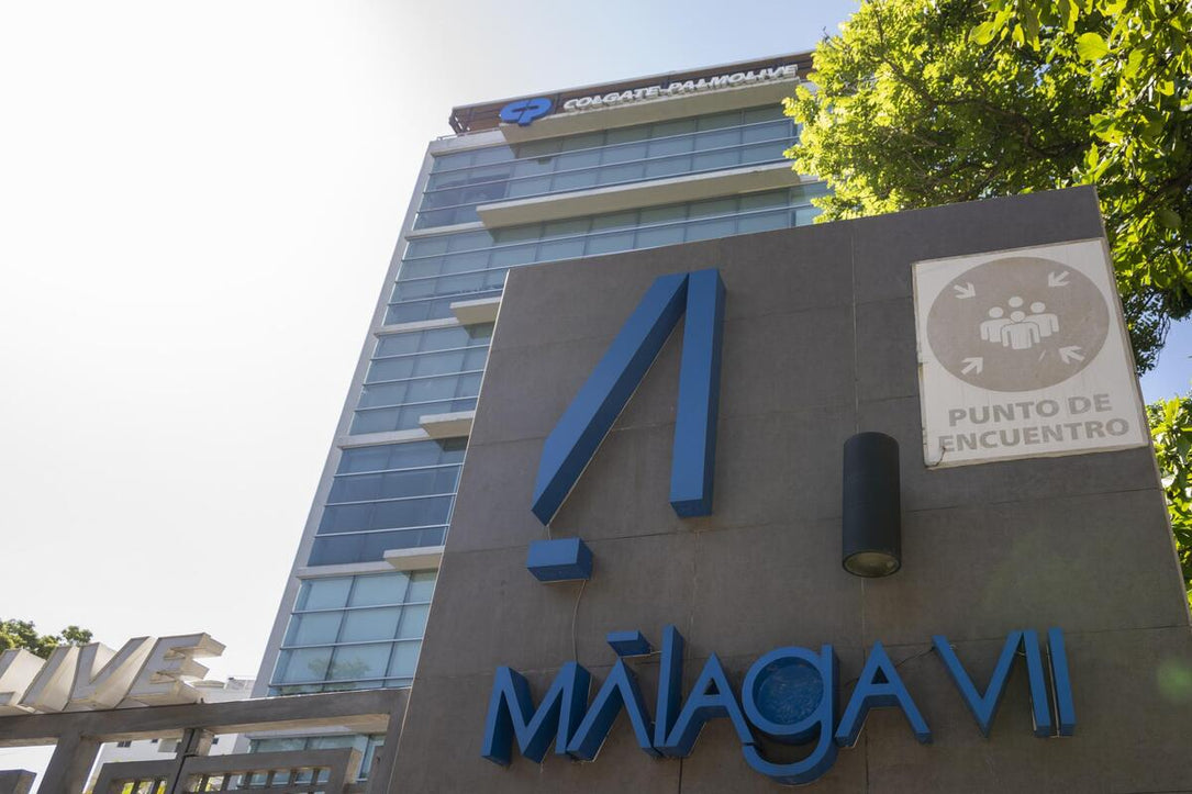 Oficinas Corporativas en Alquiler – 515 m² y 1,030 m² | Edificio Empresarial en Naco | Santo Domingo