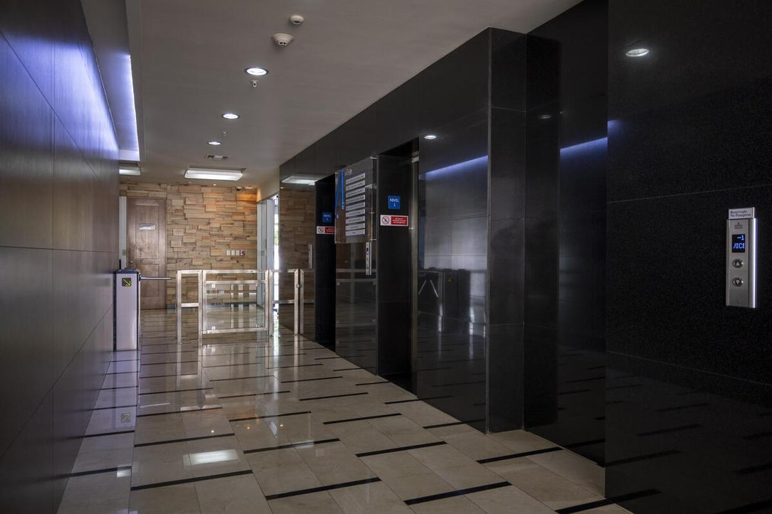 Oficinas Corporativas en Alquiler – 515 m² y 1,030 m² | Edificio Empresarial en Naco | Santo Domingo