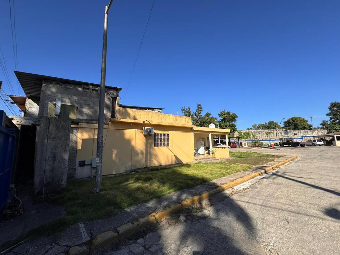 Terreno industrial oficinas venta alquiler Aut. Duarte, Santo Domingo