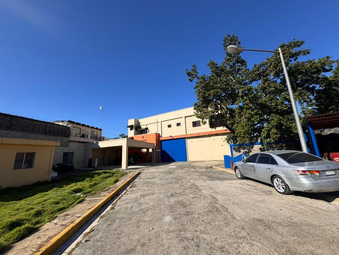 Terreno industrial oficinas venta alquiler Aut. Duarte, Santo Domingo