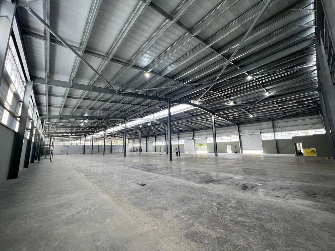 Nave industrial alquiler Aut. Duarte KM 18 Santo Domingo Oeste