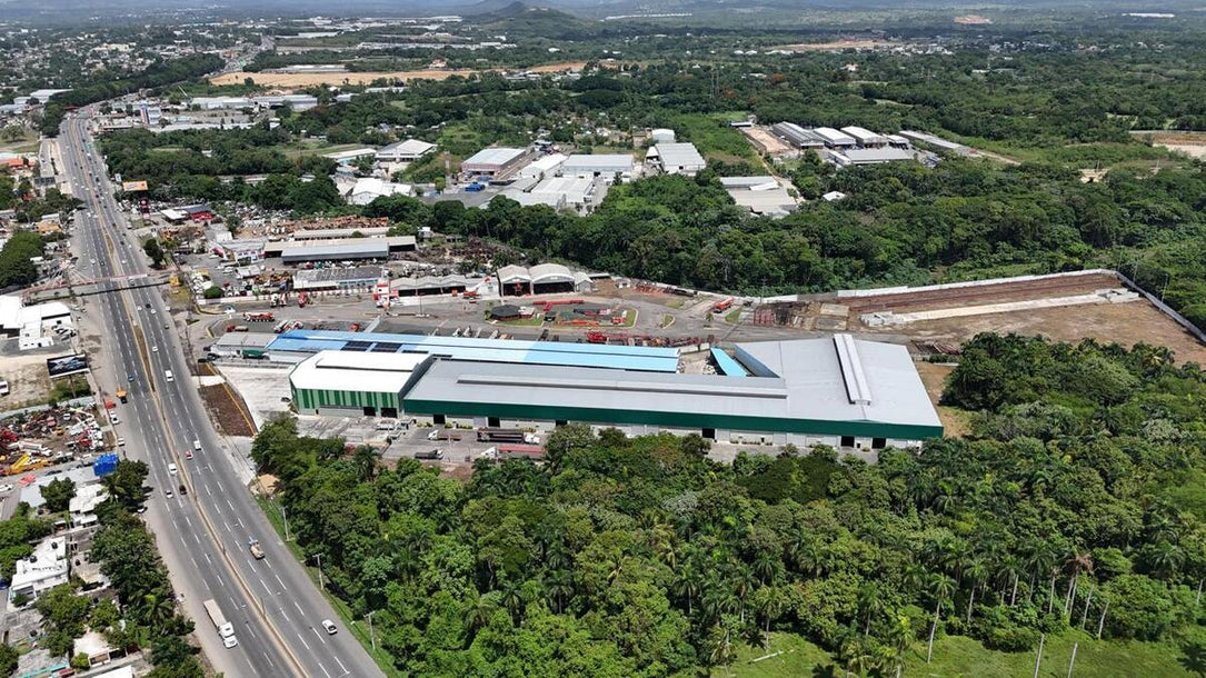 Nave industrial alquiler Aut. Duarte KM 18 Santo Domingo Oeste