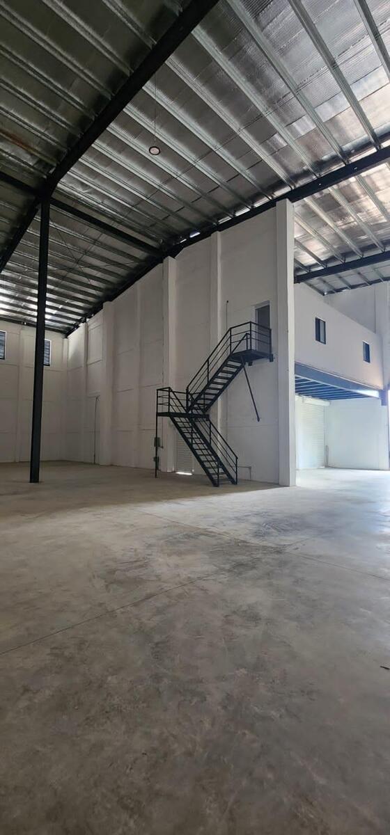 Nave industrial alquiler KM 22 Duarte Santo Domingo Oeste