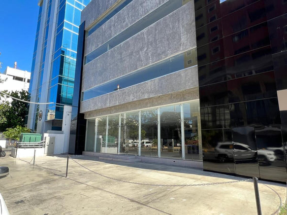 Locales comerciales 1er nivel Naco Santo Domingo