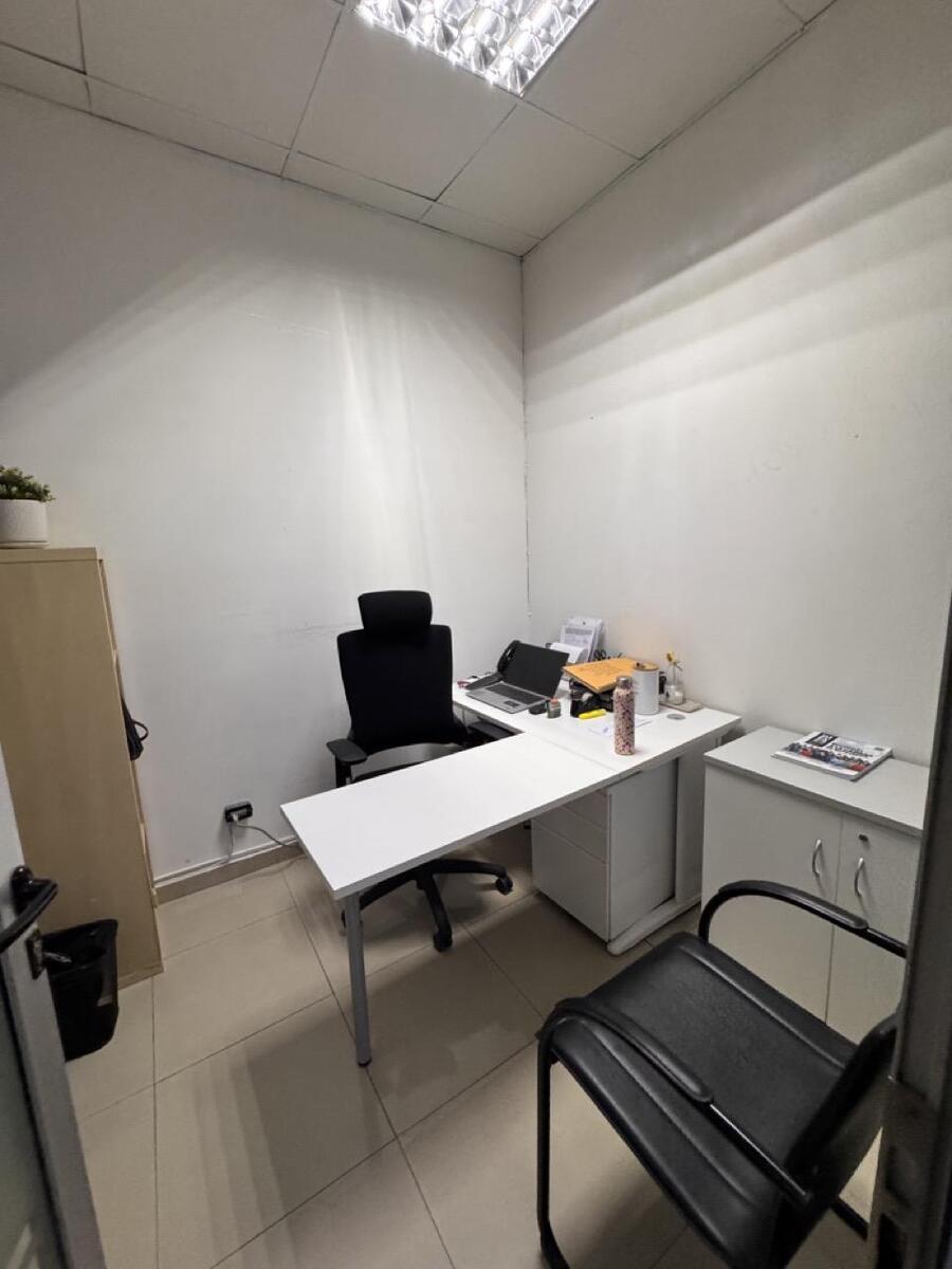 Oficina alquiler Unicentro Piantini Santo Domingo