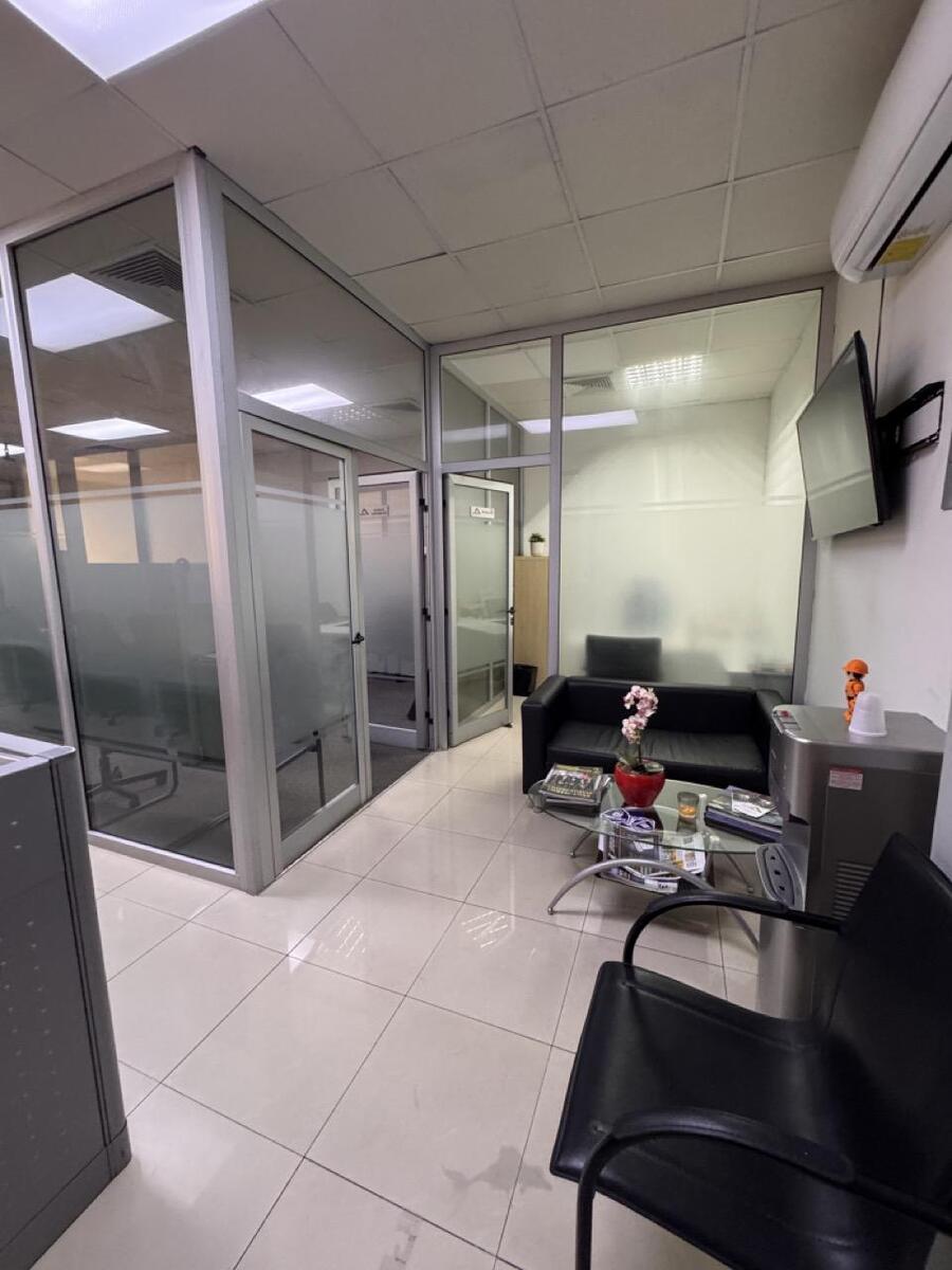 Oficina alquiler Unicentro Piantini Santo Domingo