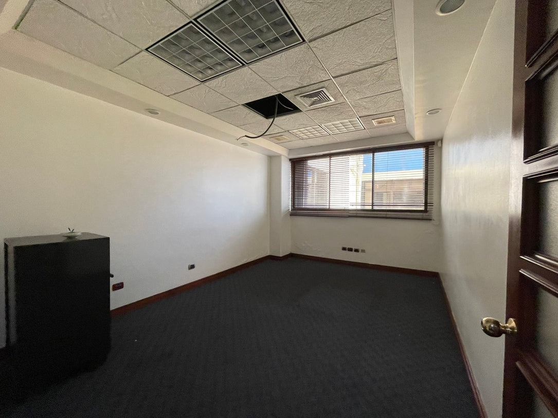 Alquiler oficinas JFK Miraflores Santo Domingo