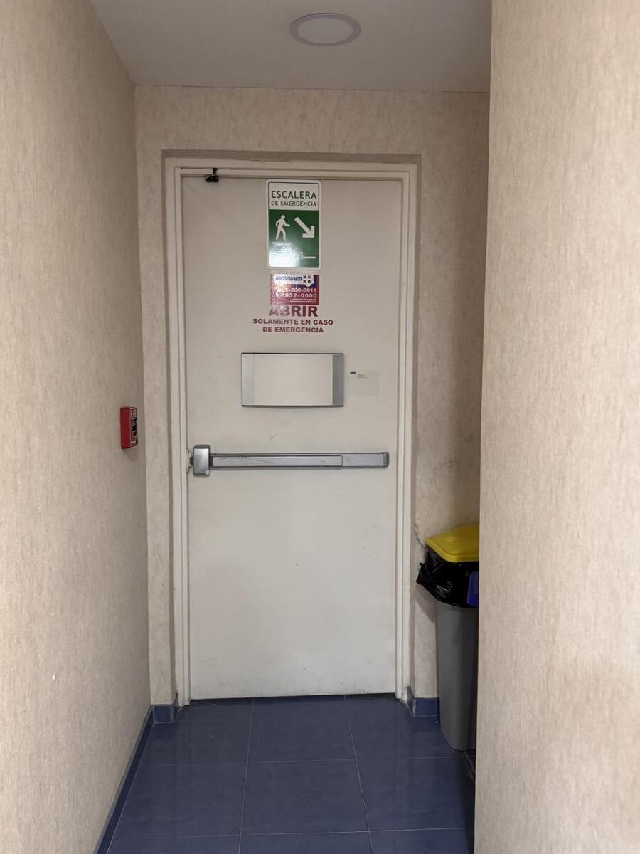 Oficina Corporativa Clase AAA 1,582 m²  Alquiler o Venta | Piantini – Acrópolis, Santo Domingo