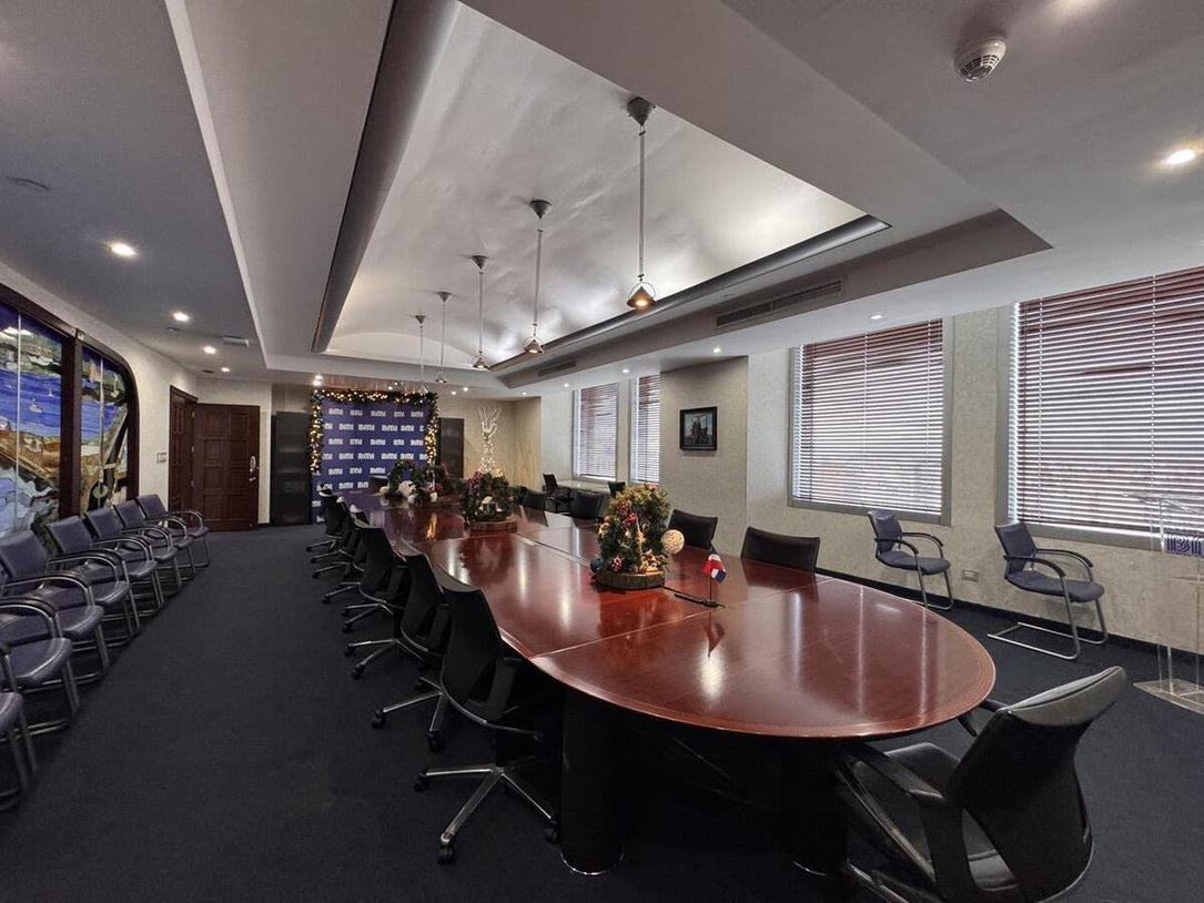 Oficina Corporativa Clase AAA 1,582 m²  Alquiler o Venta | Piantini – Acrópolis, Santo Domingo