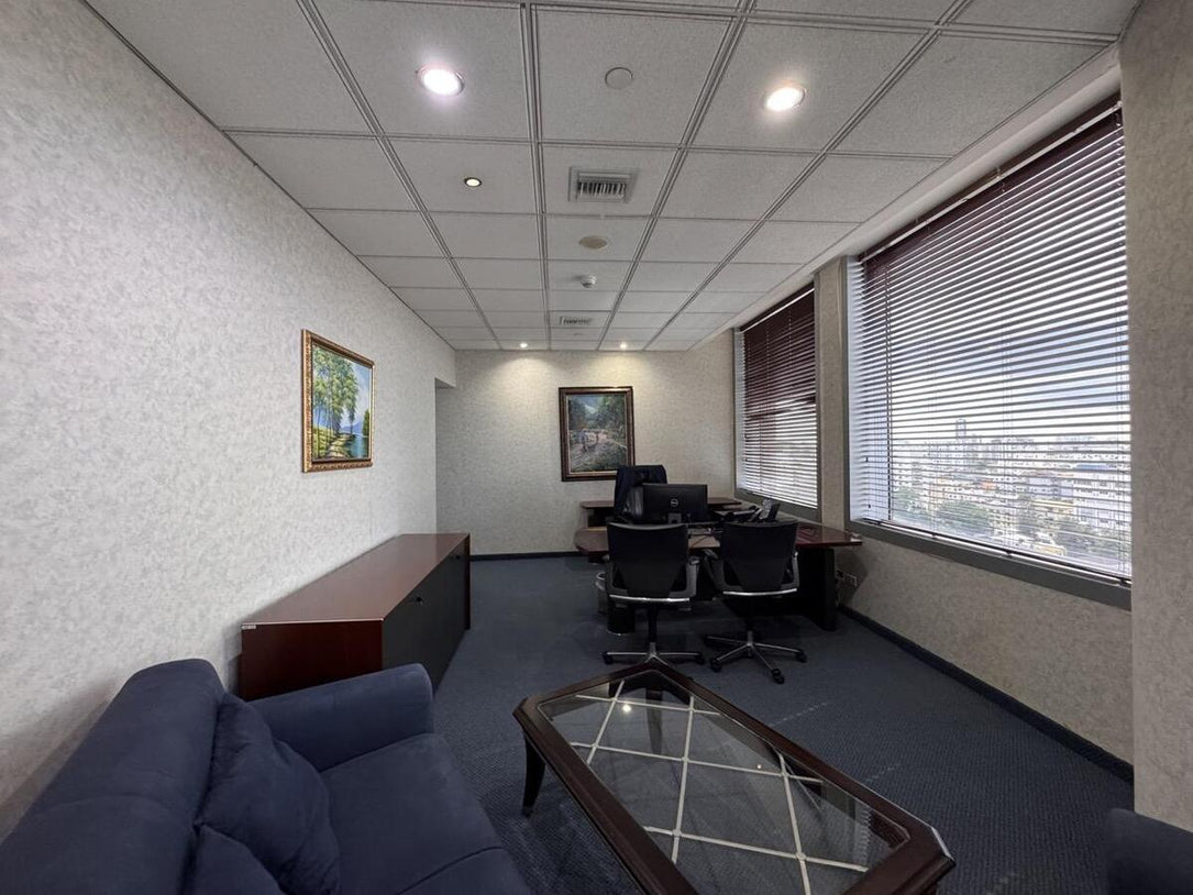 Oficina Corporativa Clase AAA 1,582 m²  Alquiler o Venta | Piantini – Acrópolis, Santo Domingo