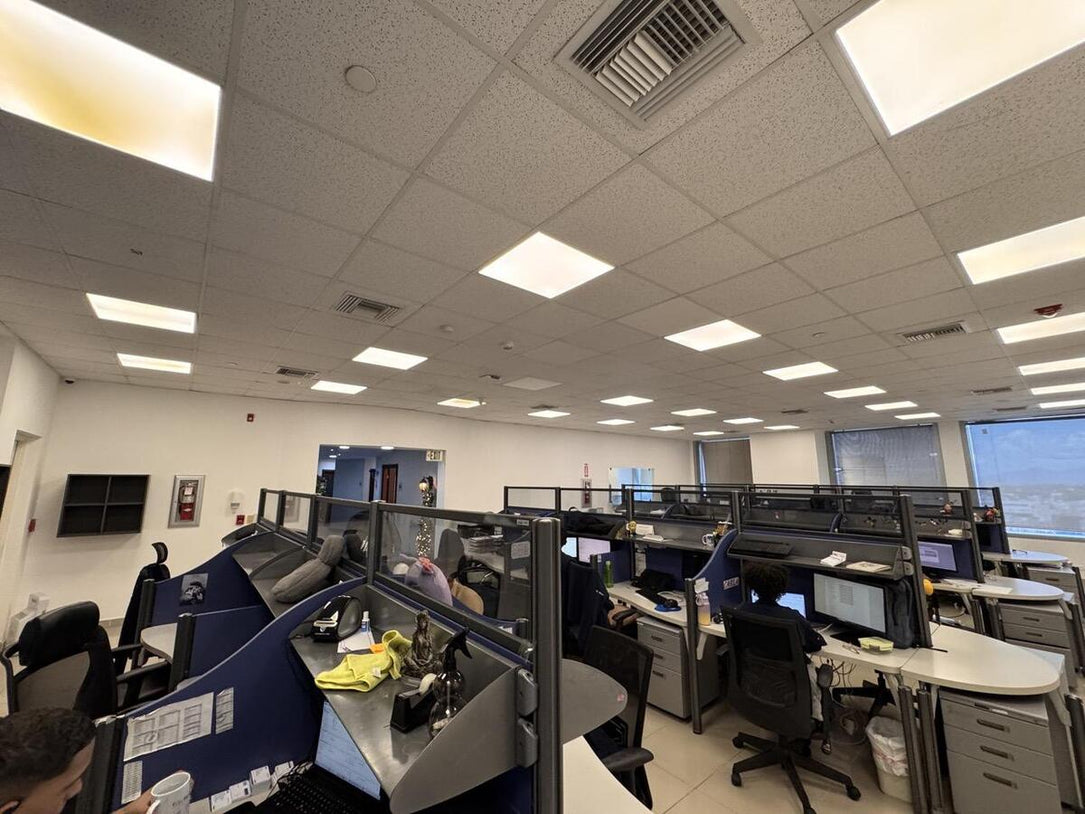 Oficina Corporativa Clase AAA 1,582 m²  Alquiler o Venta | Piantini – Acrópolis, Santo Domingo