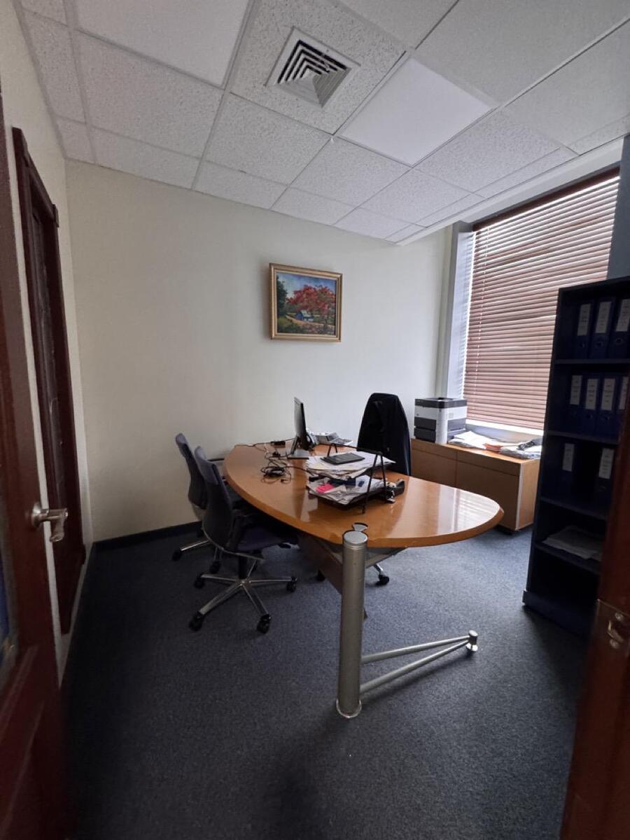 Oficina Corporativa Clase AAA 1,582 m²  Alquiler o Venta | Piantini – Acrópolis, Santo Domingo