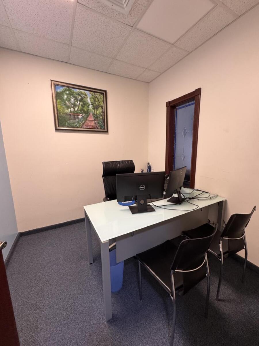 Oficina Corporativa Clase AAA 1,582 m²  Alquiler o Venta | Piantini – Acrópolis, Santo Domingo