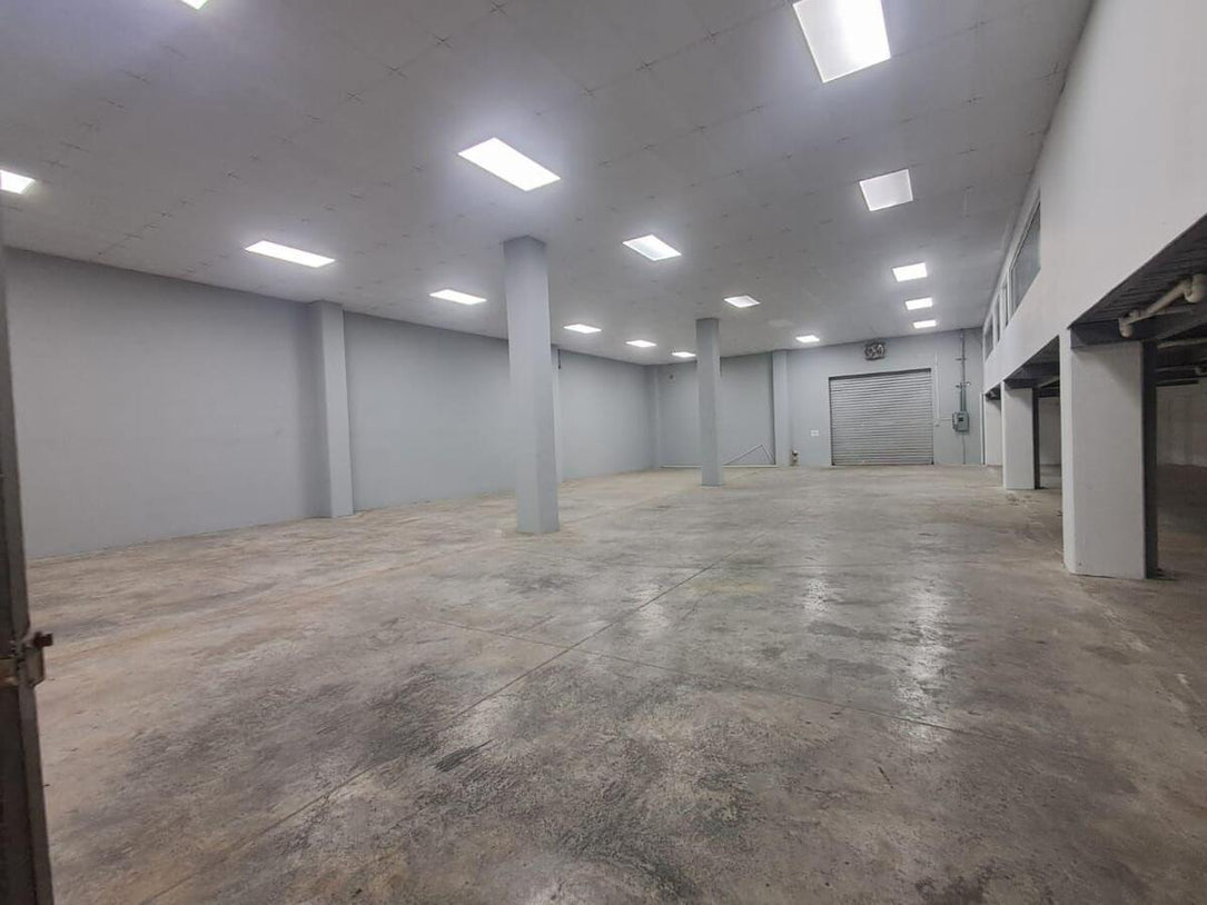 Nave alquiler Villa Aura Manoguayabo Santo Domingo Oeste