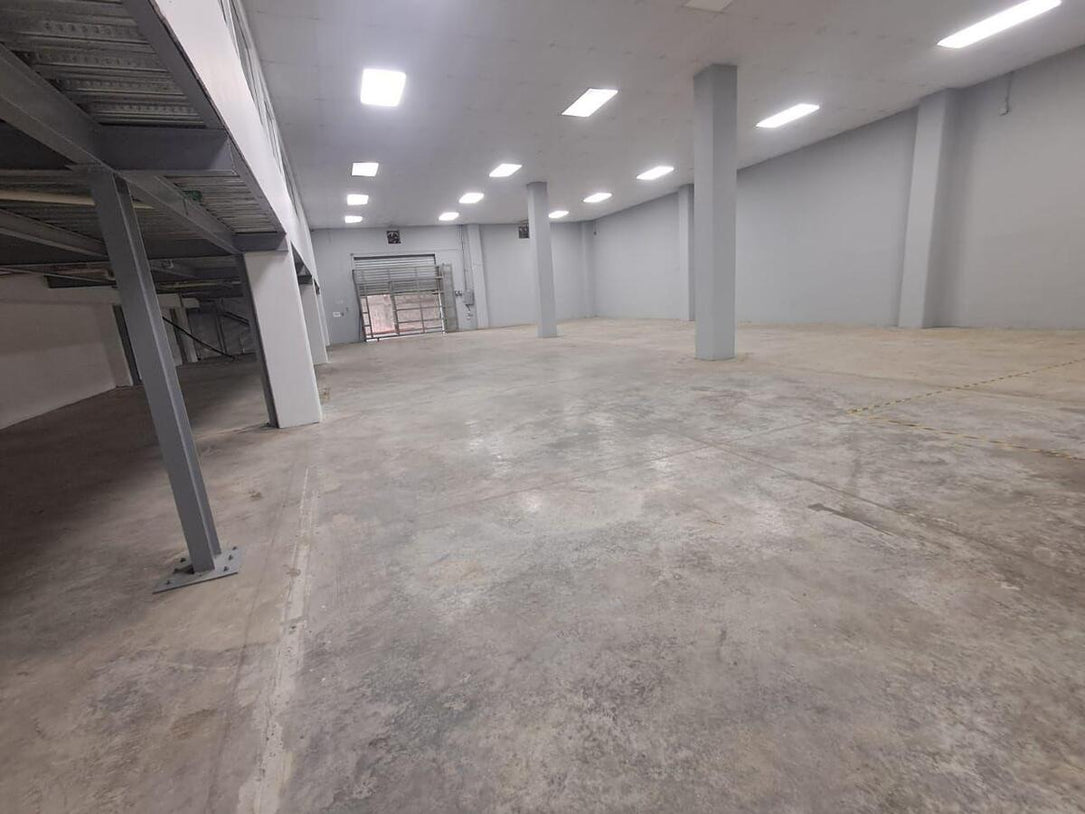 Nave alquiler Villa Aura Manoguayabo Santo Domingo Oeste