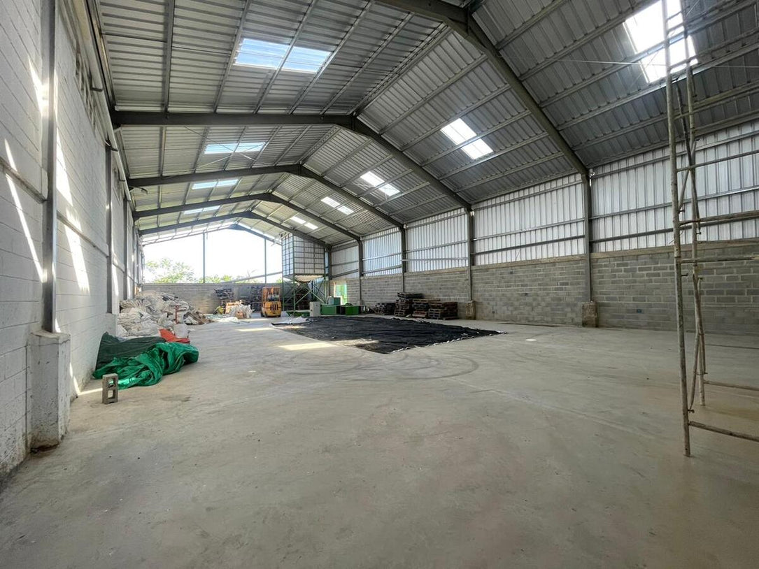 Nave Industrial en Alquiler – 501 m² | Ave. Merca Santo Domingo | Próximo Km 22, La Guáyiga