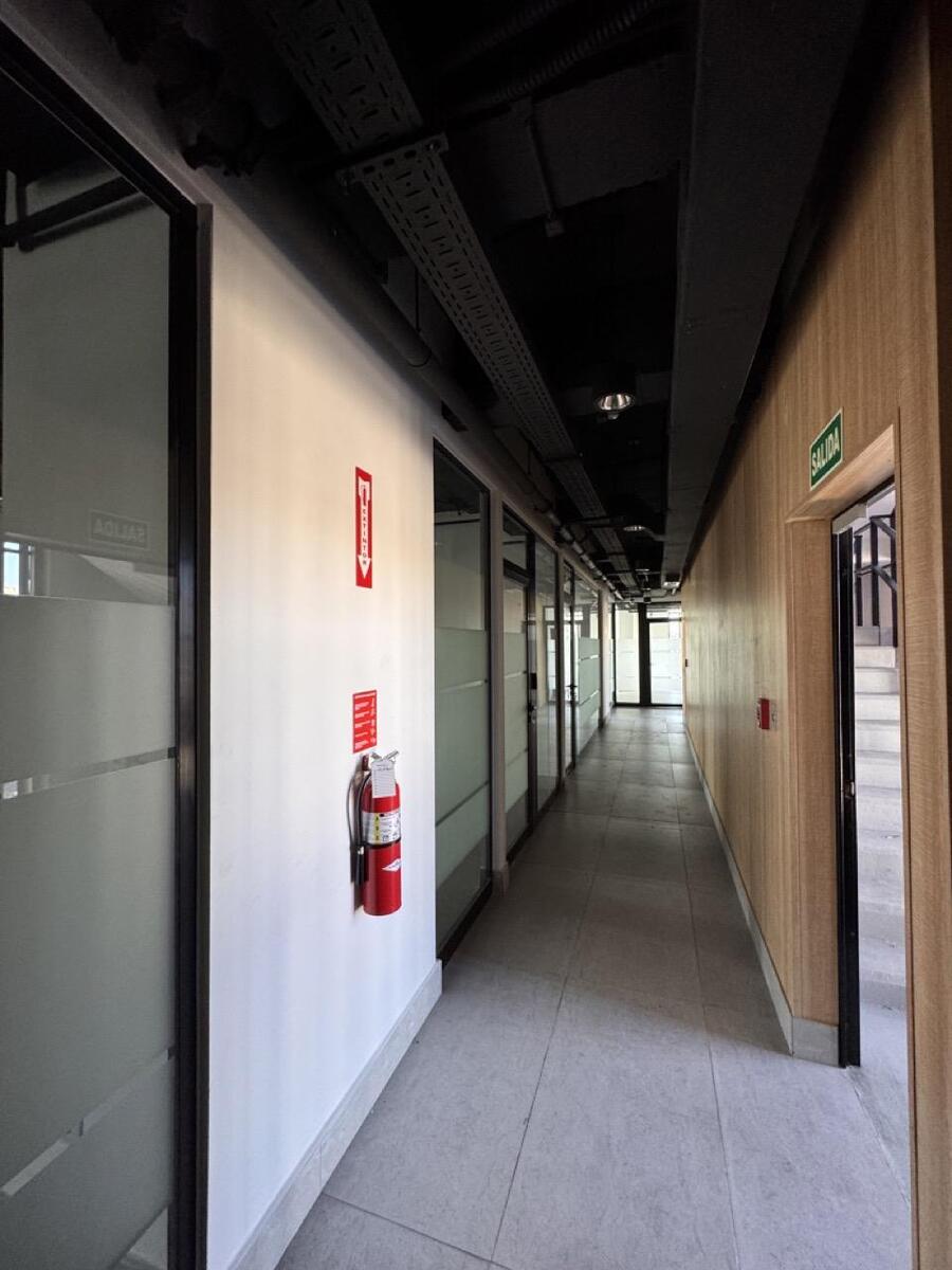 Oficinas alquiler adecuadas Naco Santo Domingo