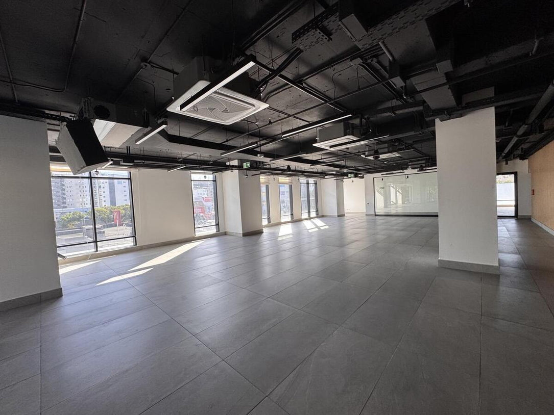 Oficinas alquiler adecuadas Naco Santo Domingo