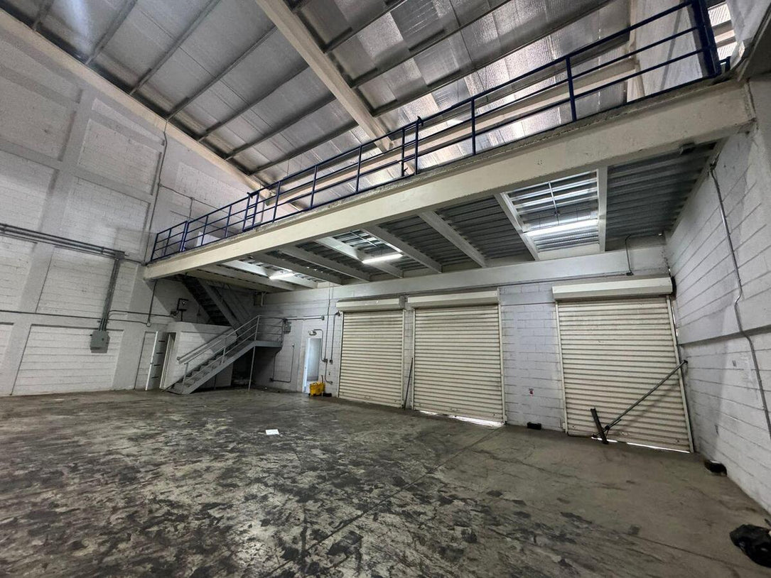 Naves industriales Aut. Duarte Santo Domingo Oeste