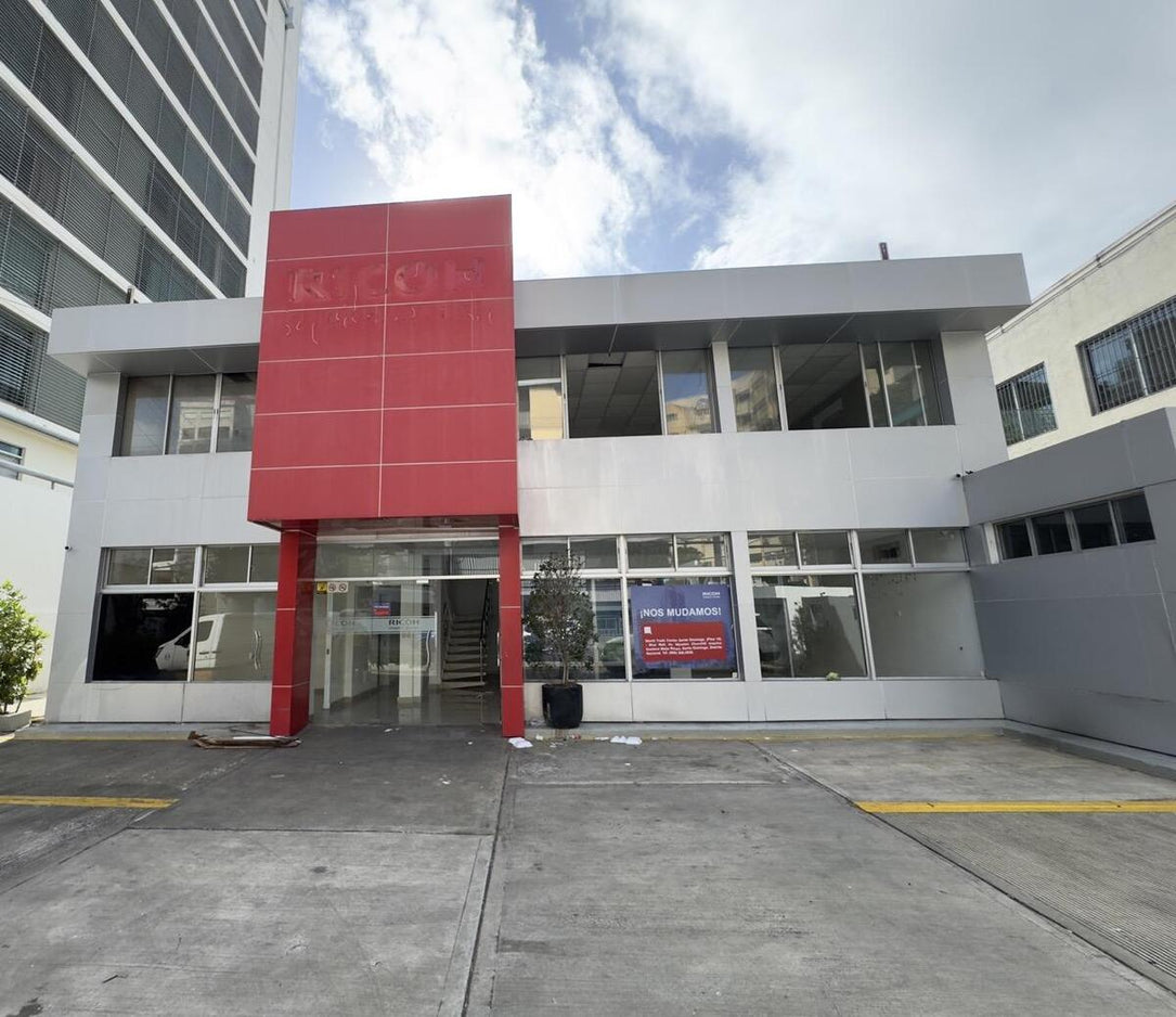 Edificio oficinas alquiler La Esperilla Santo Domingo